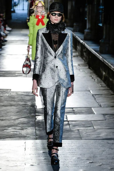 Look 63